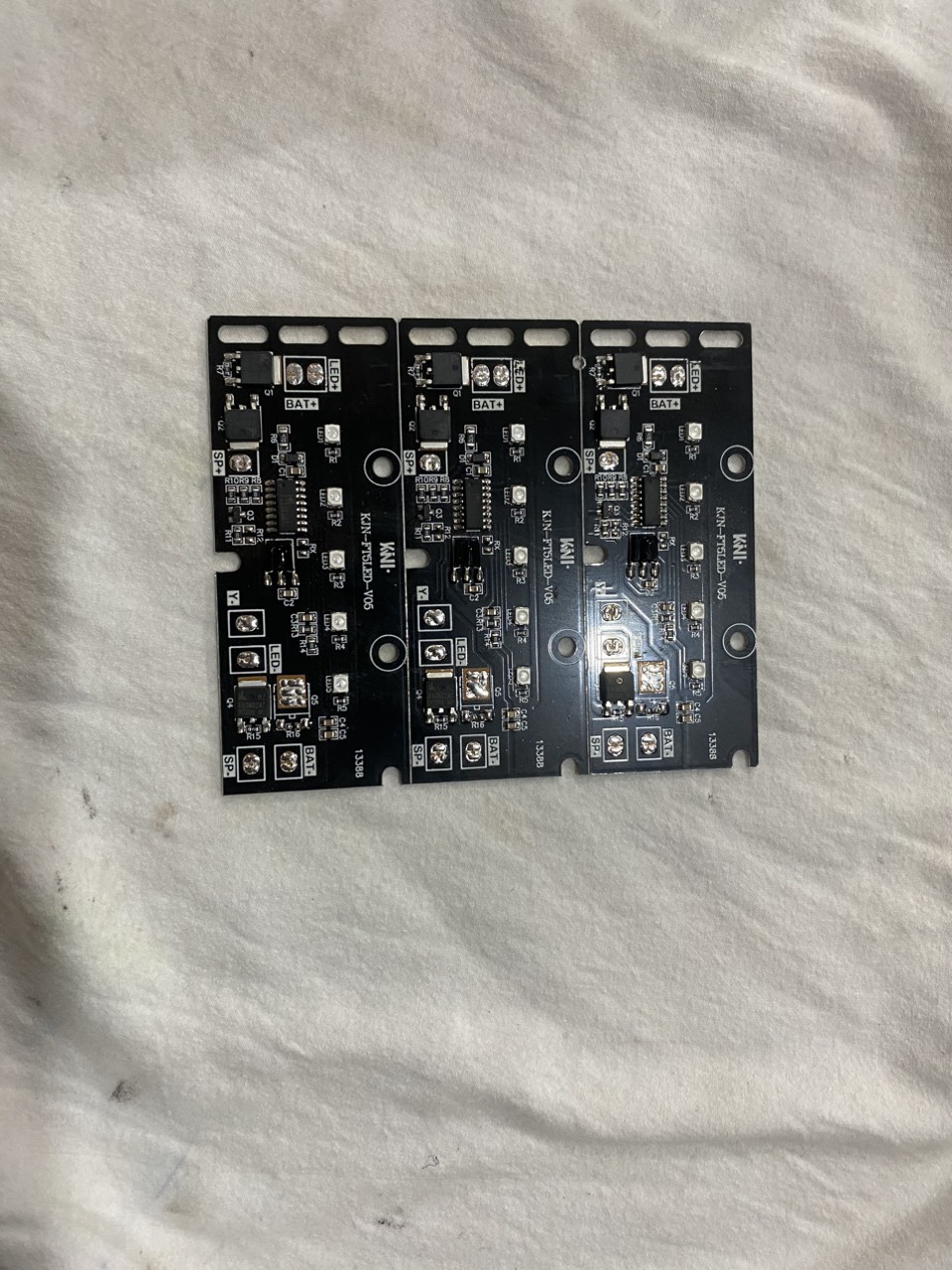 mạch dieufd khiên